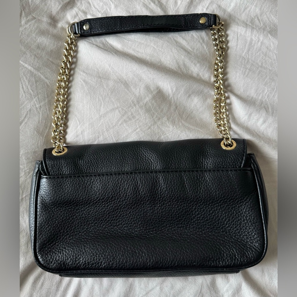 Michael Kors Fulton Flap Shoulder Bag in Black Leather - Picture 2 of 5